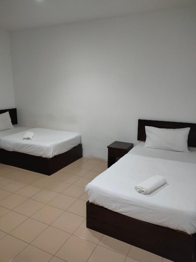 Hotel Star Inn Teluk Intan Exterior photo